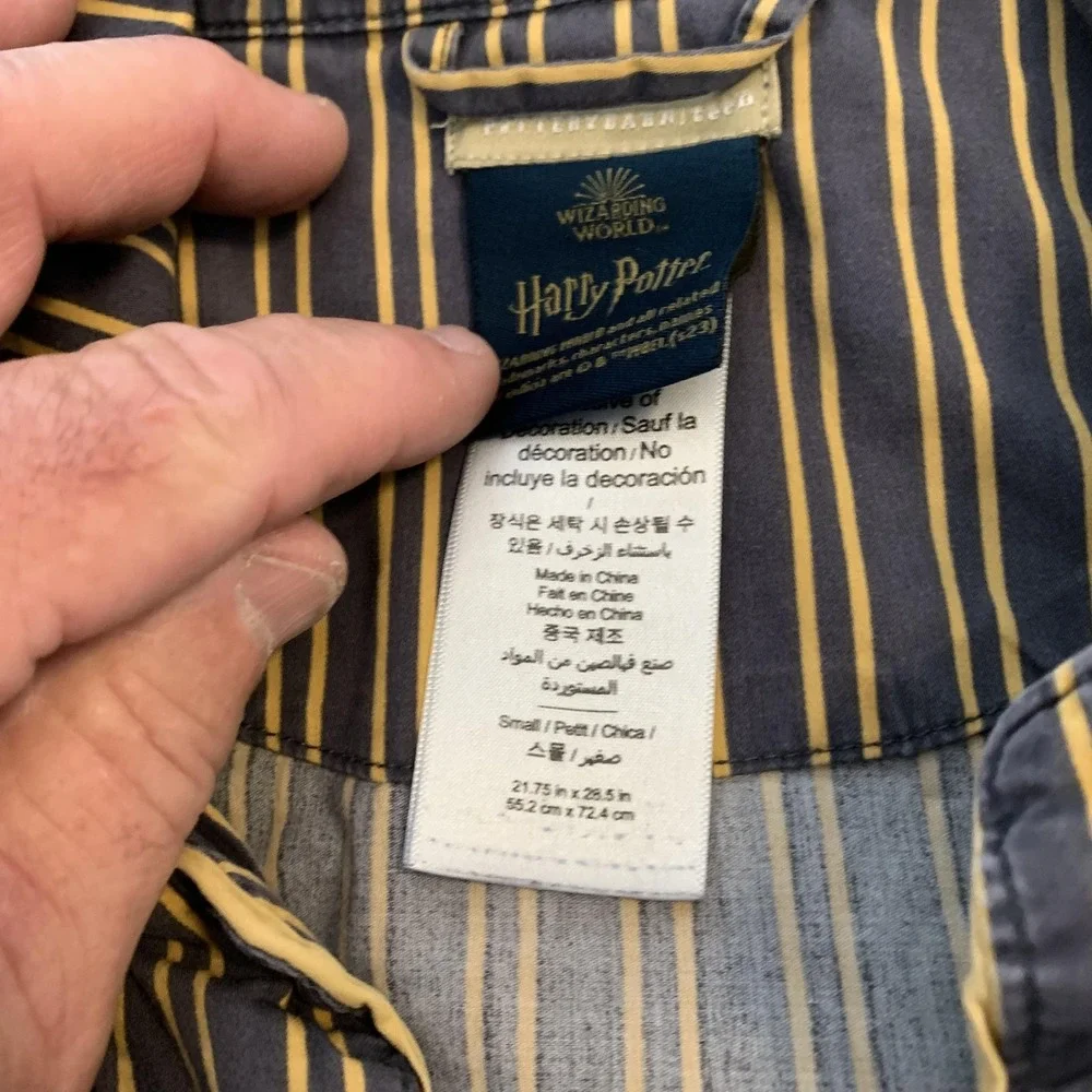 Pottery Barn Teen Pajama Tops Small Harry Potter Gryffindor Hufflepuff Lot‎ Of 2